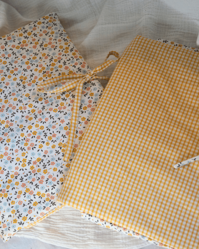 Housses ordinateur vichy et fleuri