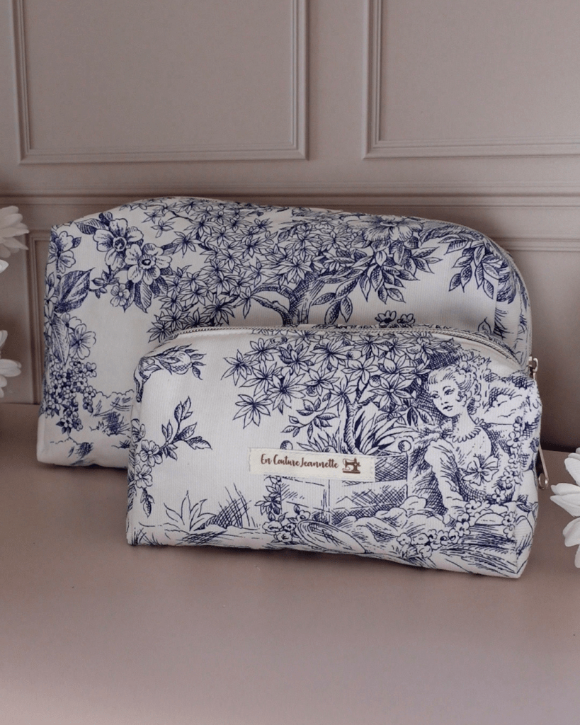 Trousse de toilette petit et grand format - toile de jouy bleu