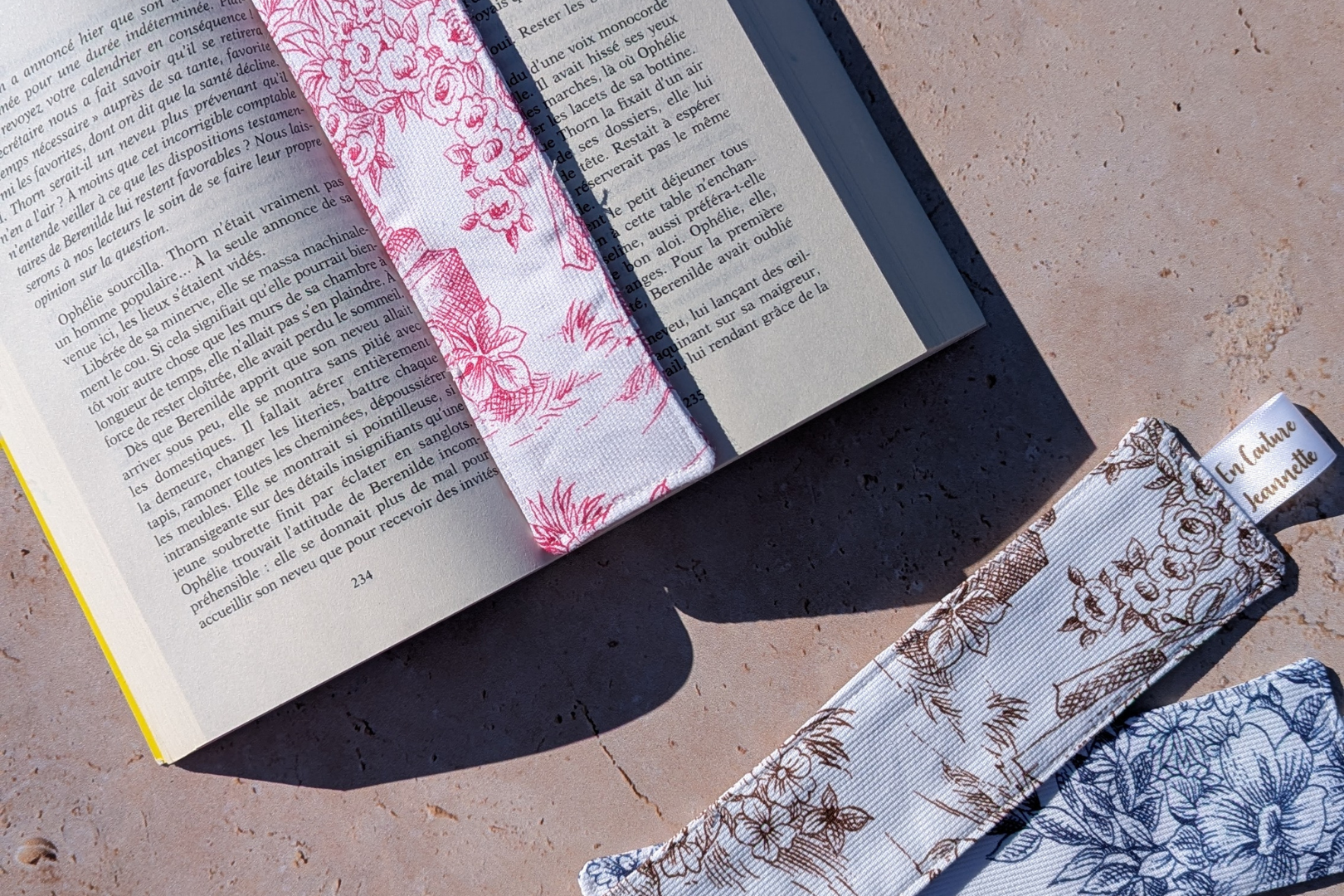 Quels accessoires choisir pour protéger et organiser ses livres ?